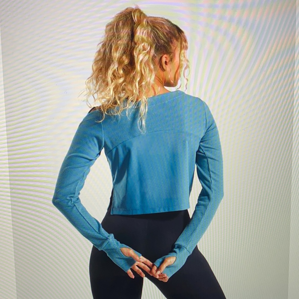 Gymshark Studio Sweater - Picture 2 of 11